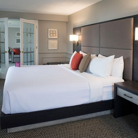 คราวน์ พลาซา เฟรดเดอริกตัน ลอร์ด บีเวอร์บรูก Hotel เฟรดริกตัน ภายนอก รูปภาพ