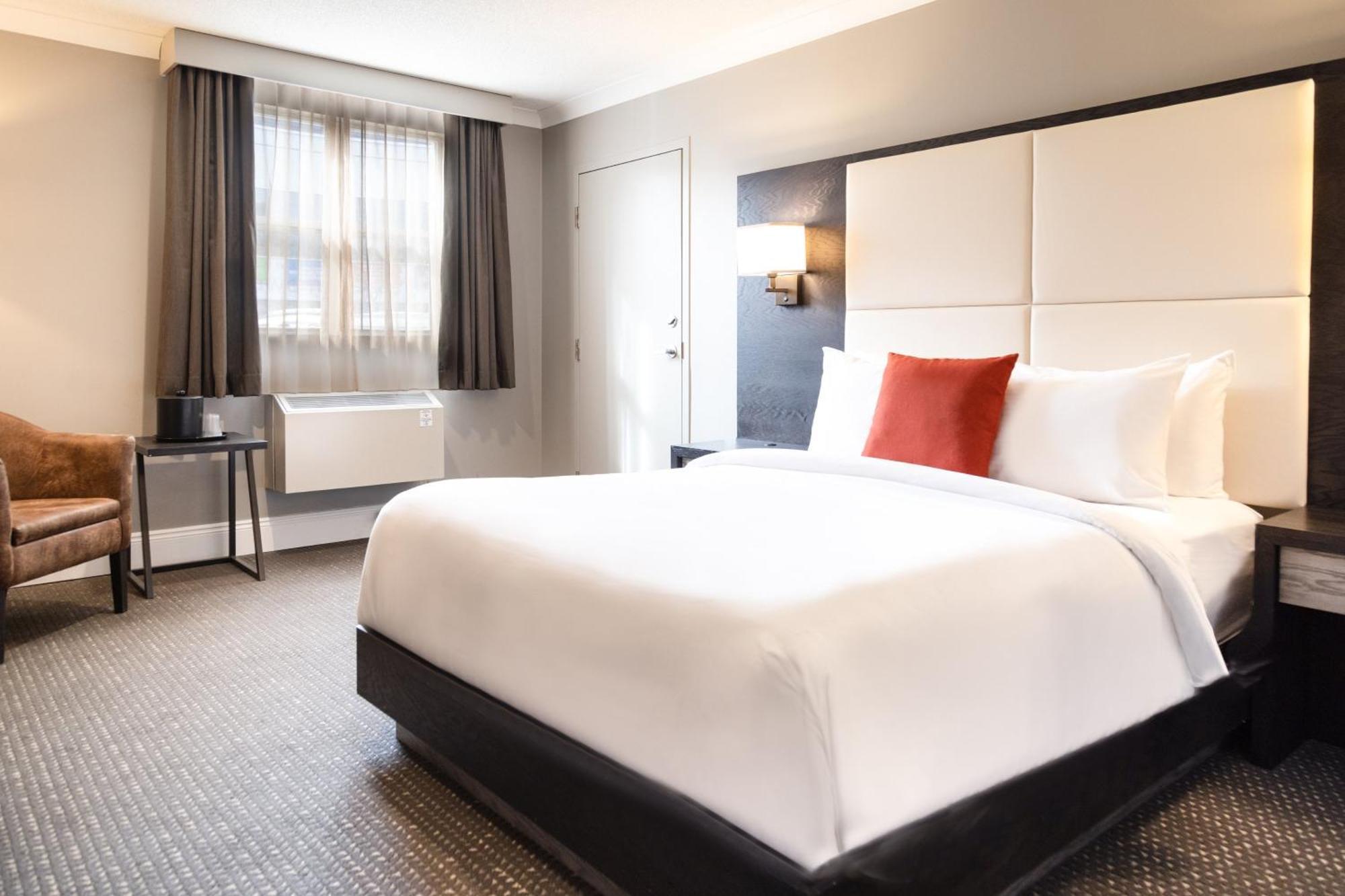 คราวน์ พลาซา เฟรดเดอริกตัน ลอร์ด บีเวอร์บรูก Hotel เฟรดริกตัน ภายนอก รูปภาพ