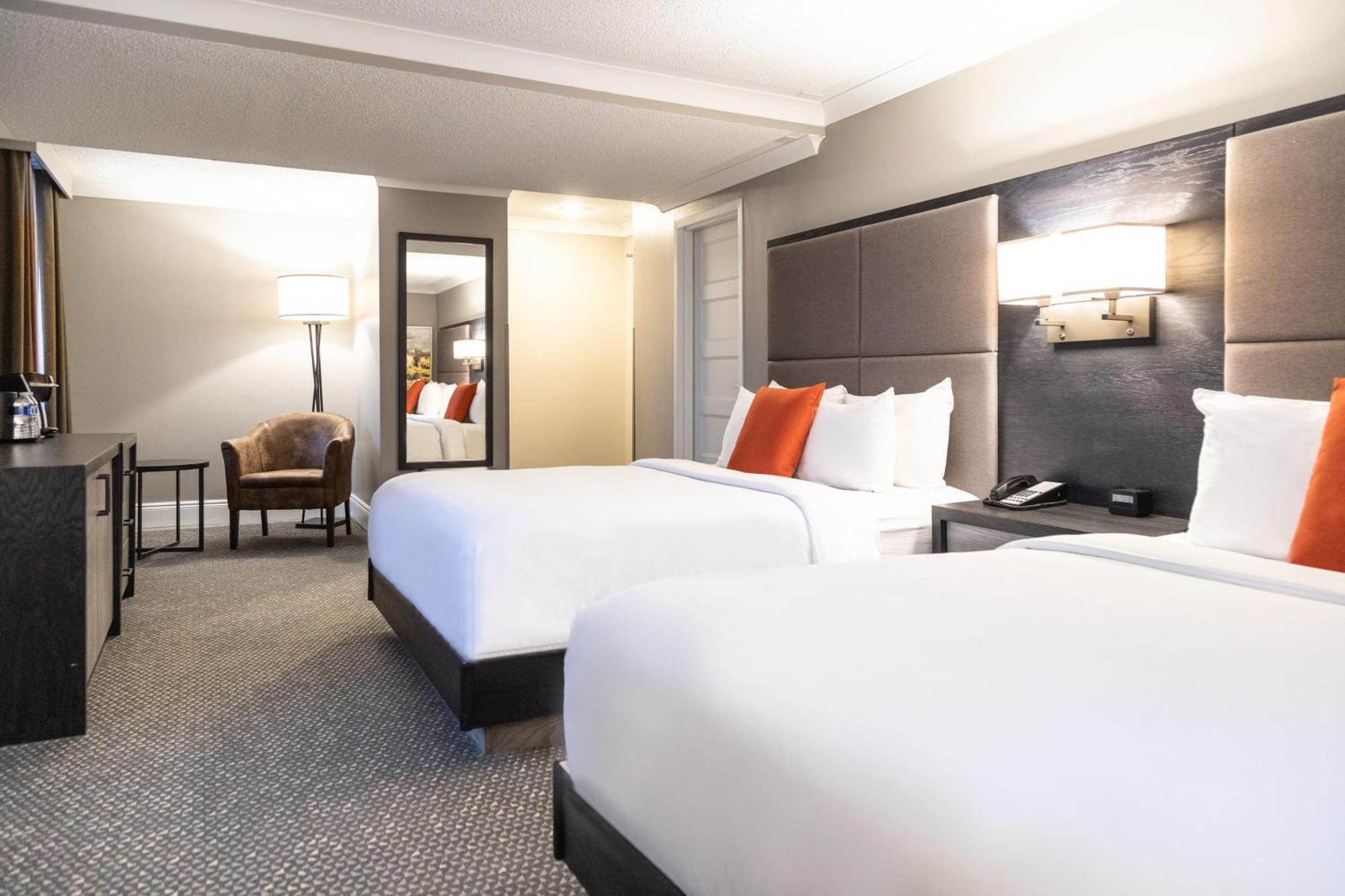 คราวน์ พลาซา เฟรดเดอริกตัน ลอร์ด บีเวอร์บรูก Hotel เฟรดริกตัน ภายนอก รูปภาพ