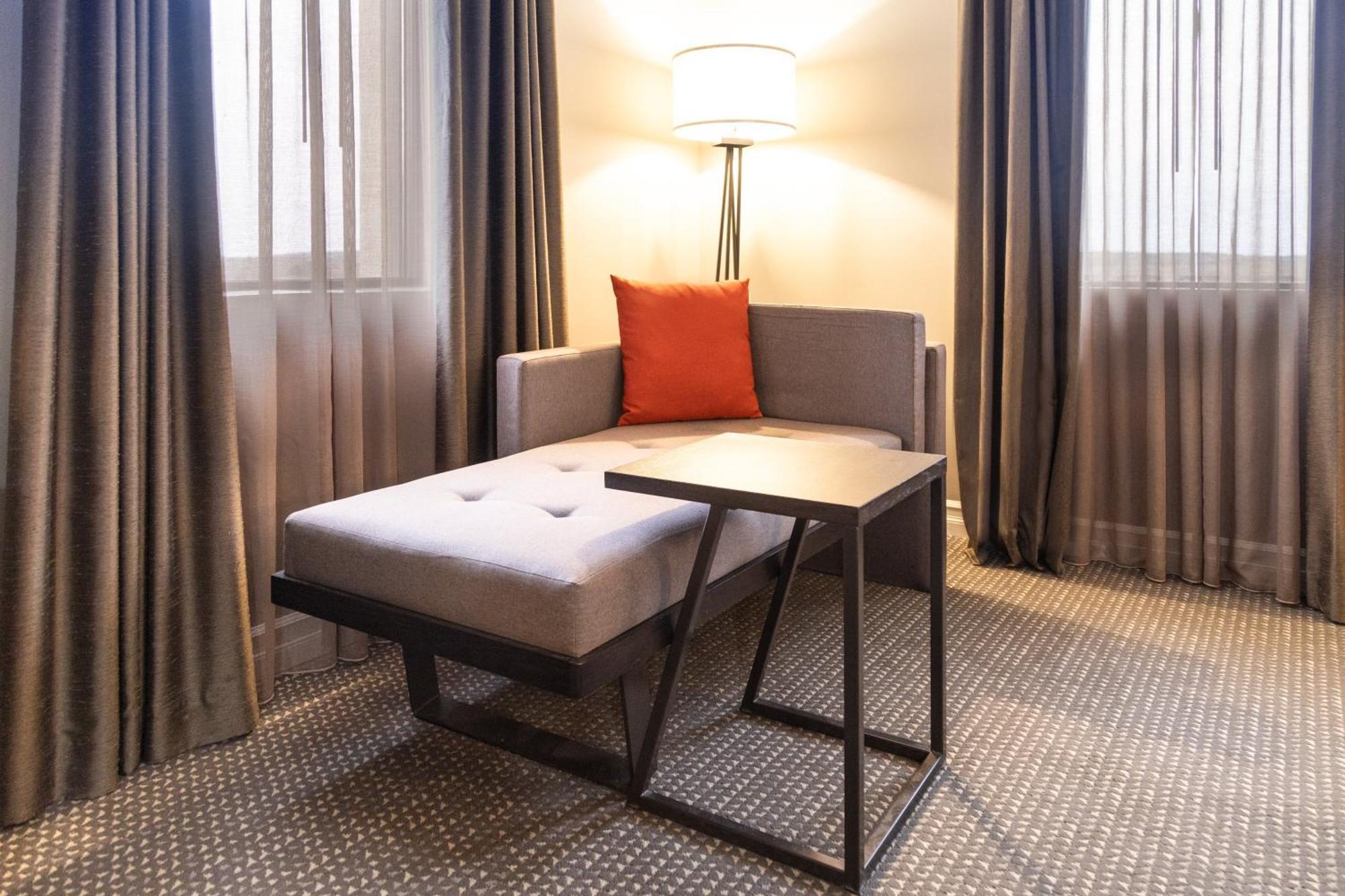 คราวน์ พลาซา เฟรดเดอริกตัน ลอร์ด บีเวอร์บรูก Hotel เฟรดริกตัน ภายนอก รูปภาพ