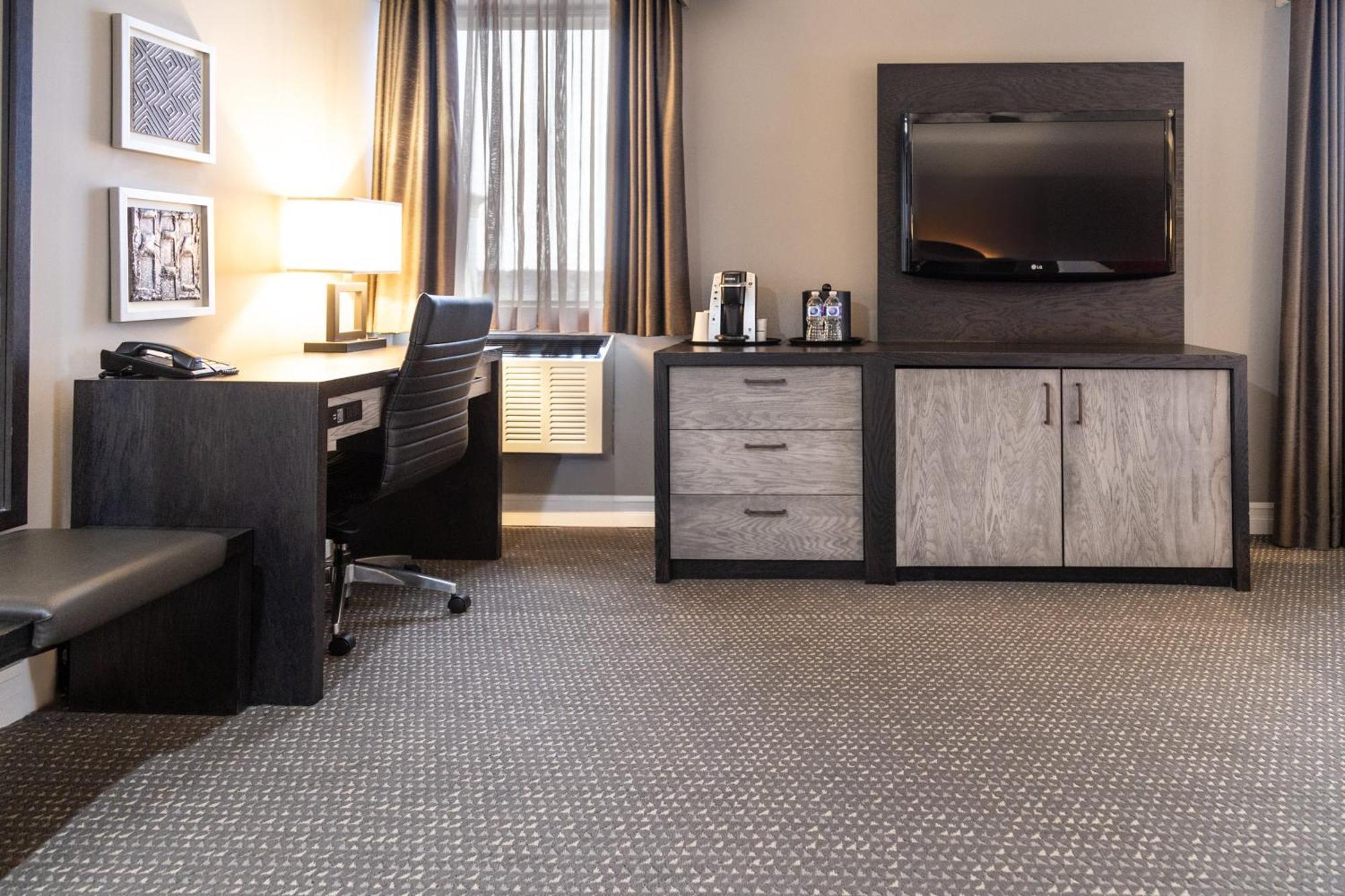คราวน์ พลาซา เฟรดเดอริกตัน ลอร์ด บีเวอร์บรูก Hotel เฟรดริกตัน ภายนอก รูปภาพ