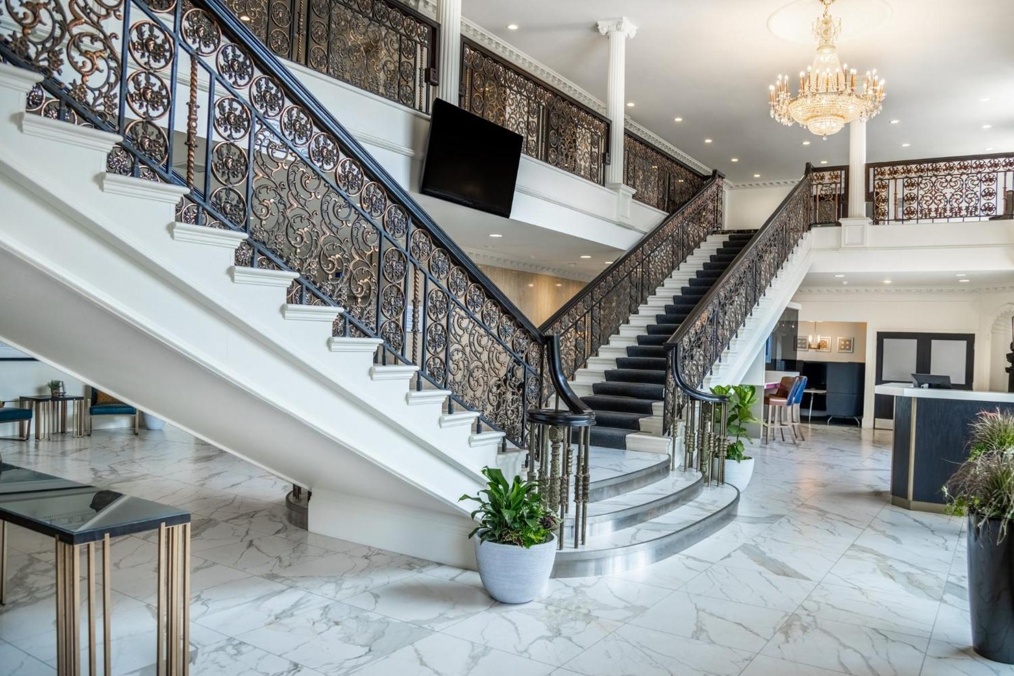 คราวน์ พลาซา เฟรดเดอริกตัน ลอร์ด บีเวอร์บรูก Hotel เฟรดริกตัน ภายนอก รูปภาพ